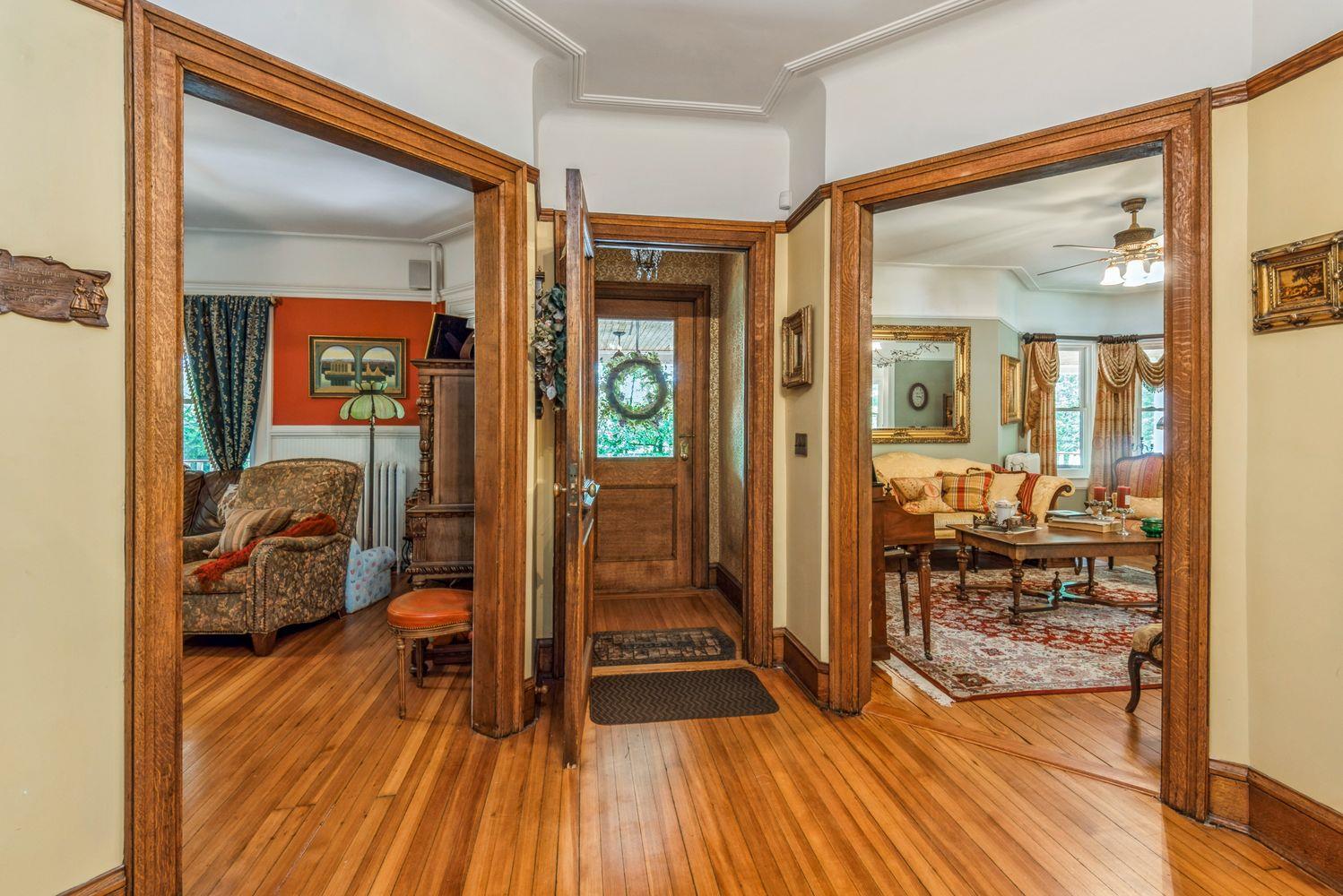 110 Red Spring Lane, Glen Cove, New York image 12