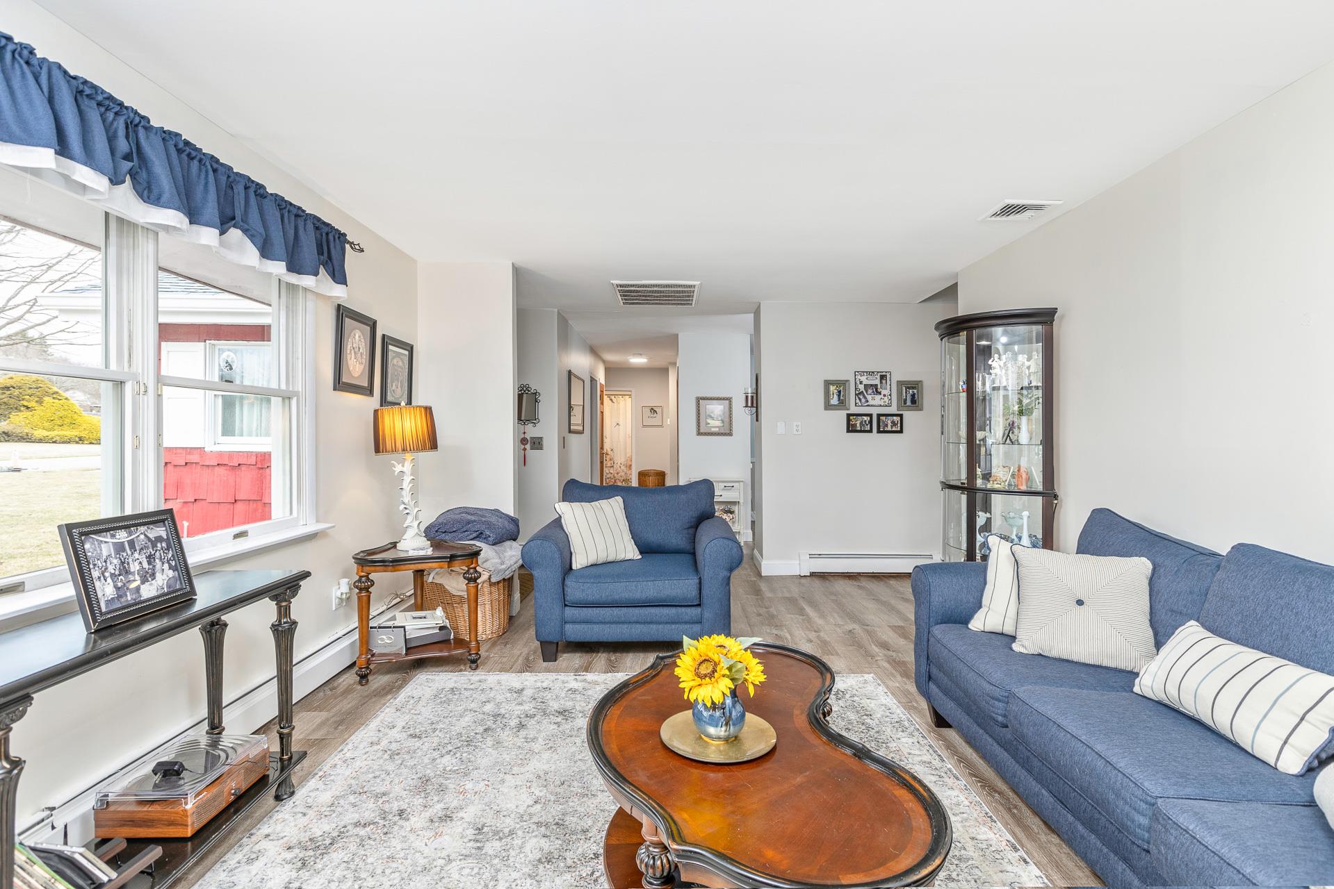 265 Bridgeport Avenue, Medford, New York image 10