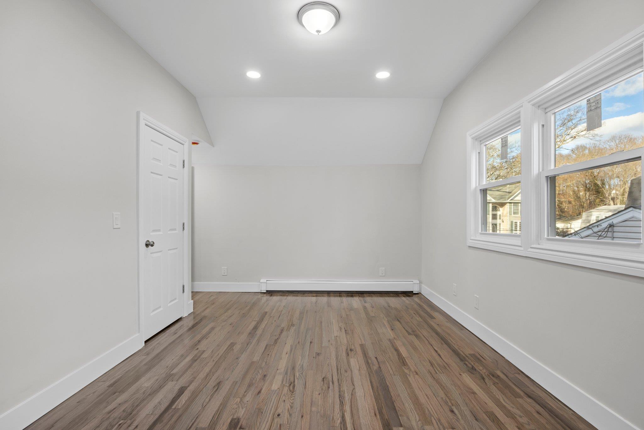 28 Sanford Street, Huntington Station, New York image 19