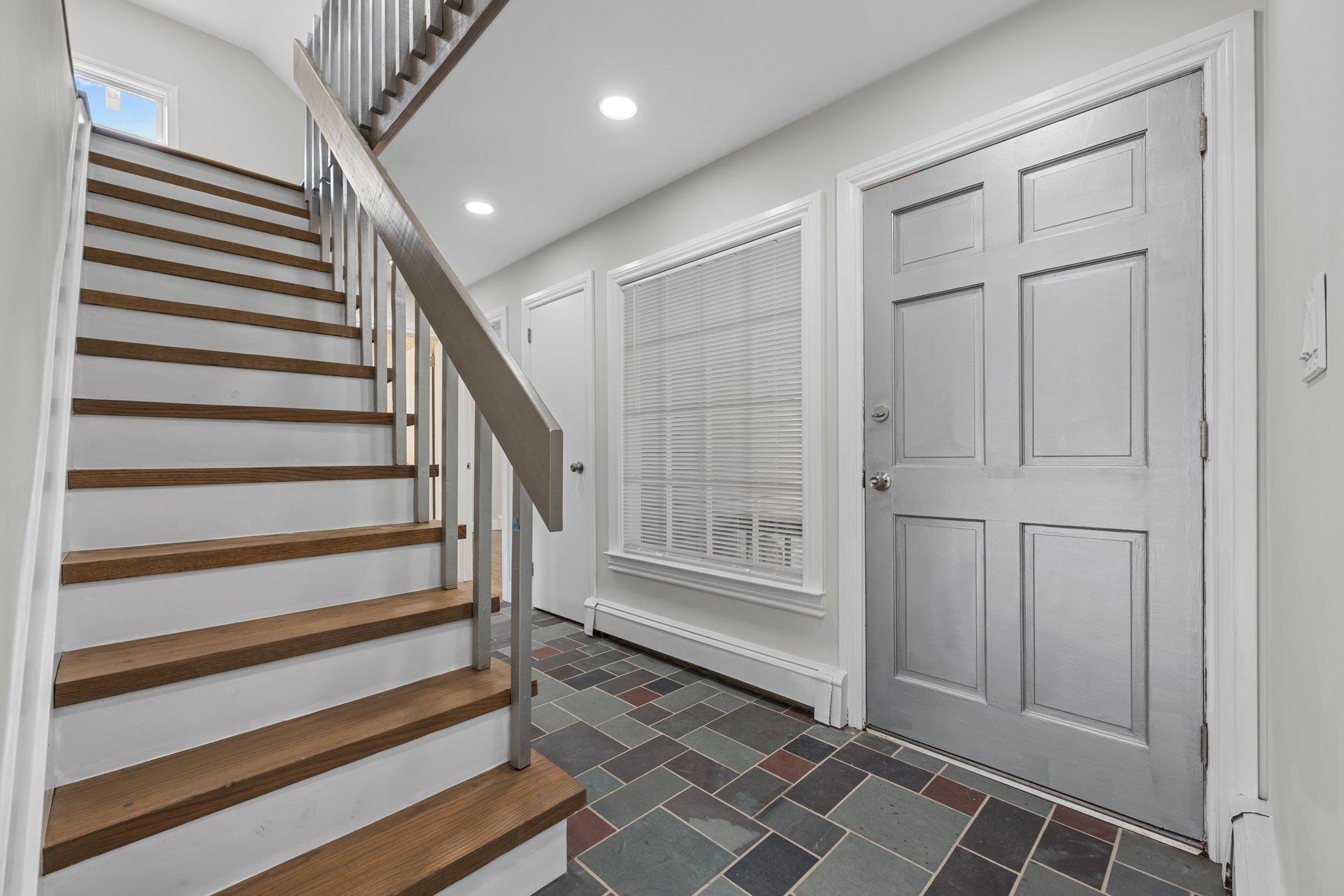 28 Sanford Street, Huntington Station, New York image 15