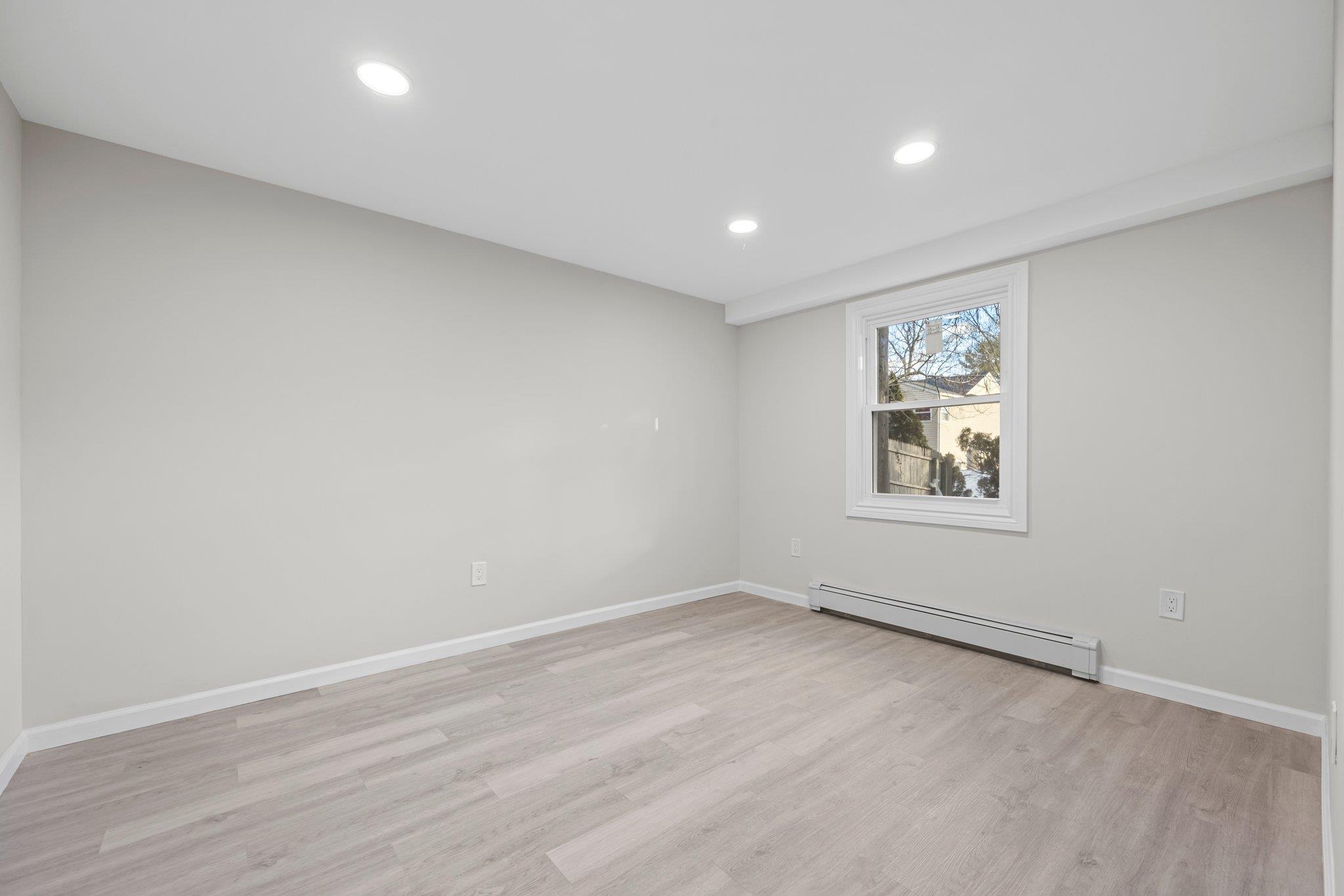 28 Sanford Street, Huntington Station, New York image 22