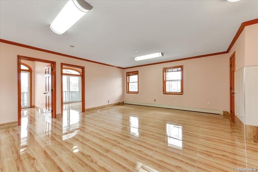 147-40 Jewel Avenue