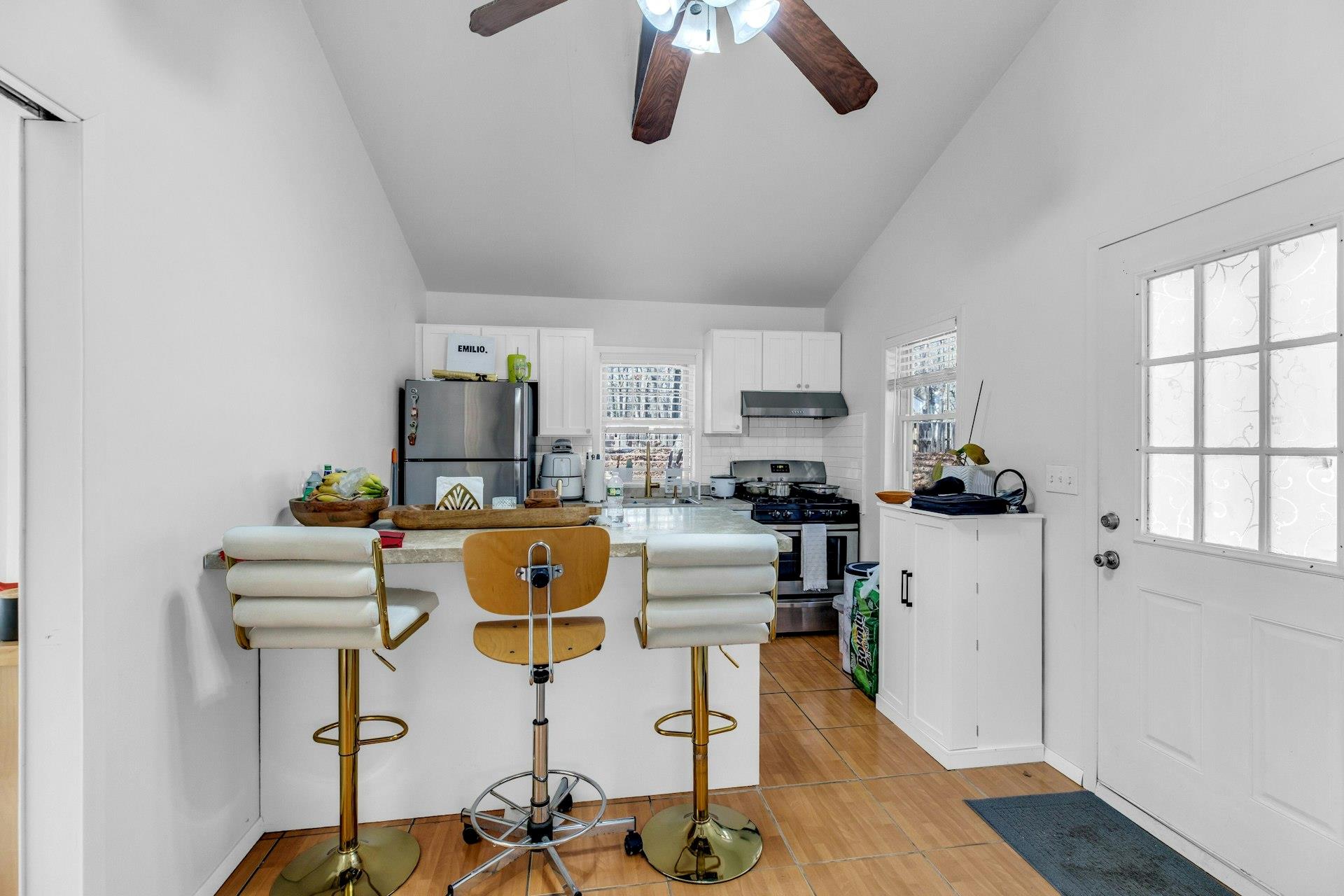 47 King Street, Hampton Bays, New York image 8