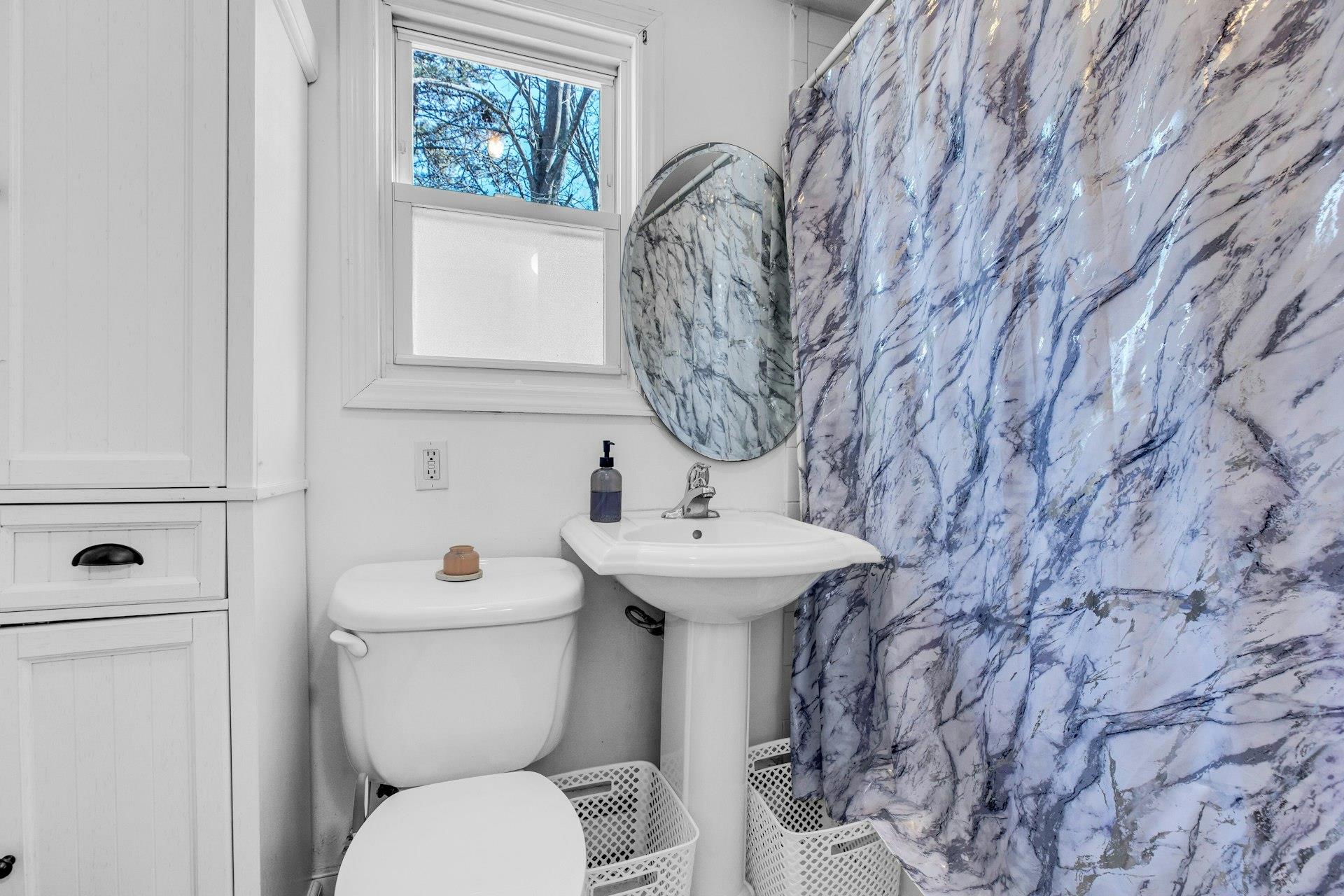 47 King Street, Hampton Bays, New York image 22