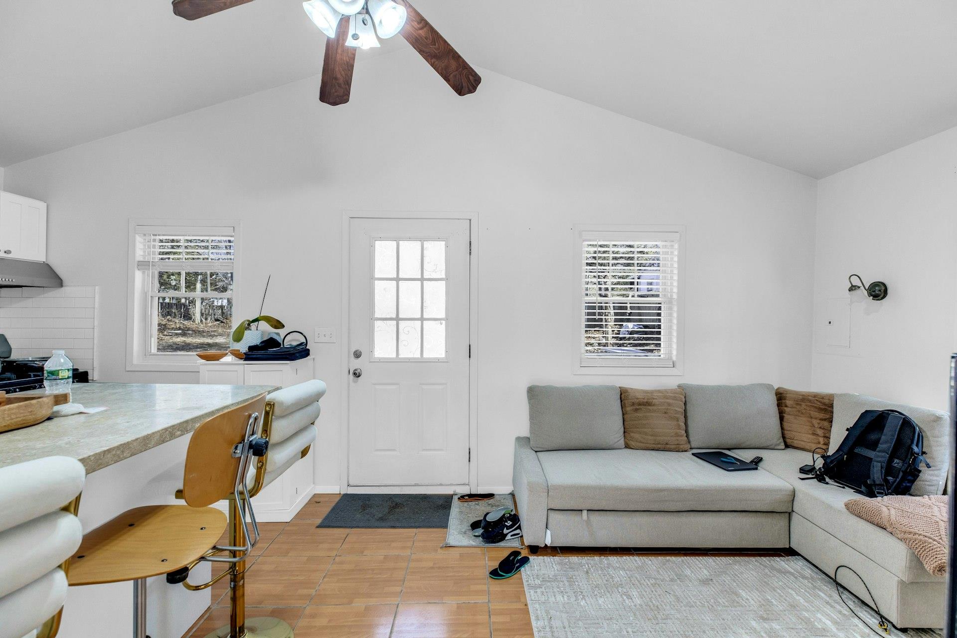 47 King Street, Hampton Bays, New York image 11