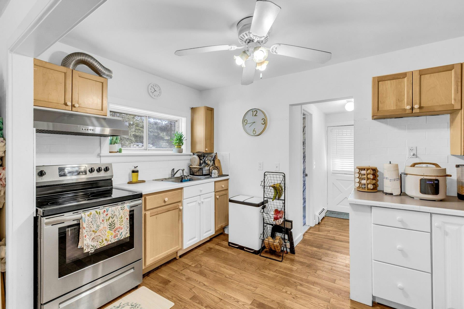 47 King Street, Hampton Bays, New York image 19