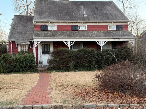 Homes For Sale - 199 Cherry Street<br/> Woodmere, NY 11598