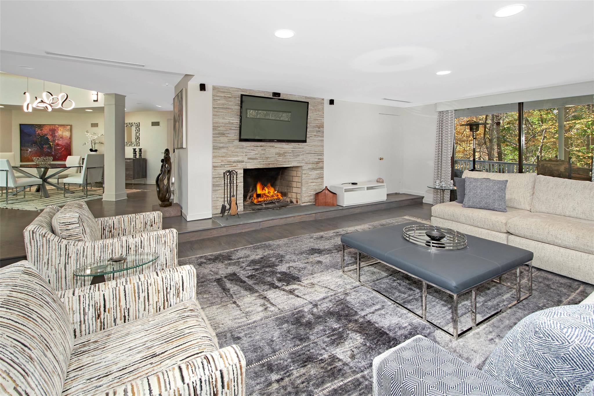 Chappaqua, New York 10514, United States, 5 Bedrooms Bedrooms, ,5 BathroomsBathrooms,Residential,Active,231804