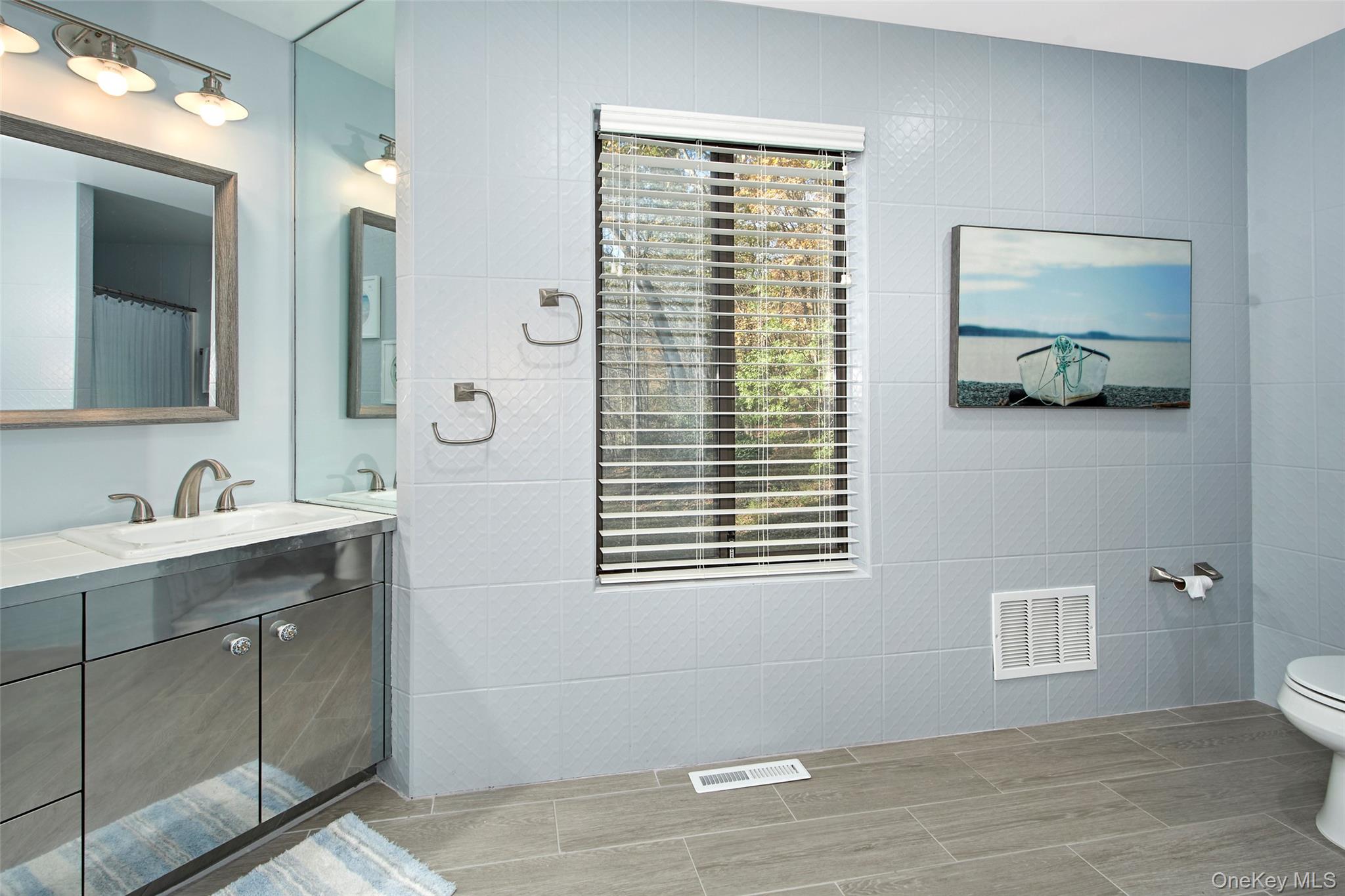 Chappaqua, New York 10514, United States, 5 Bedrooms Bedrooms, ,5 BathroomsBathrooms,Residential,Active,231804