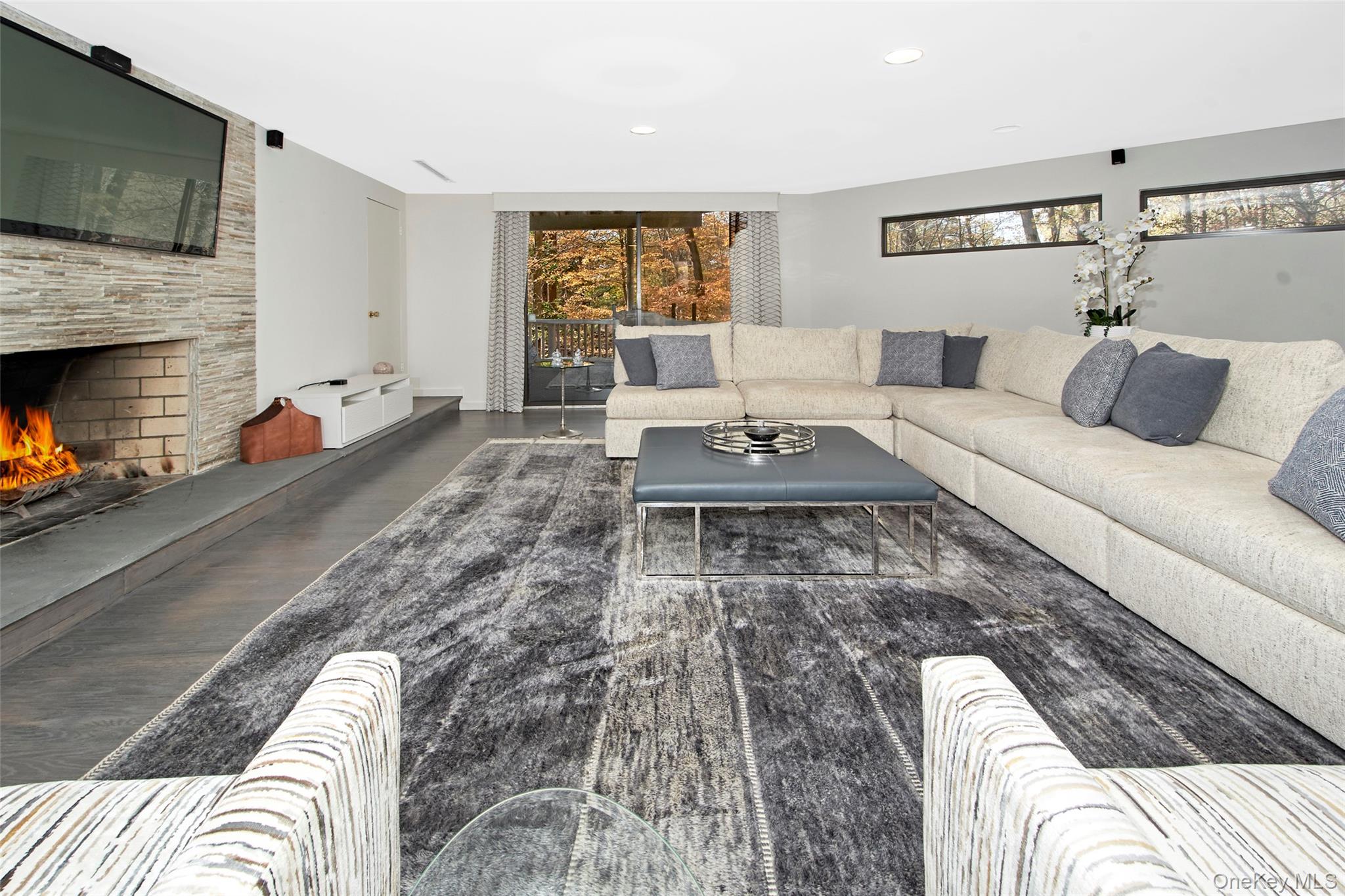 Chappaqua, New York 10514, United States, 5 Bedrooms Bedrooms, ,5 BathroomsBathrooms,Residential,Active,231804