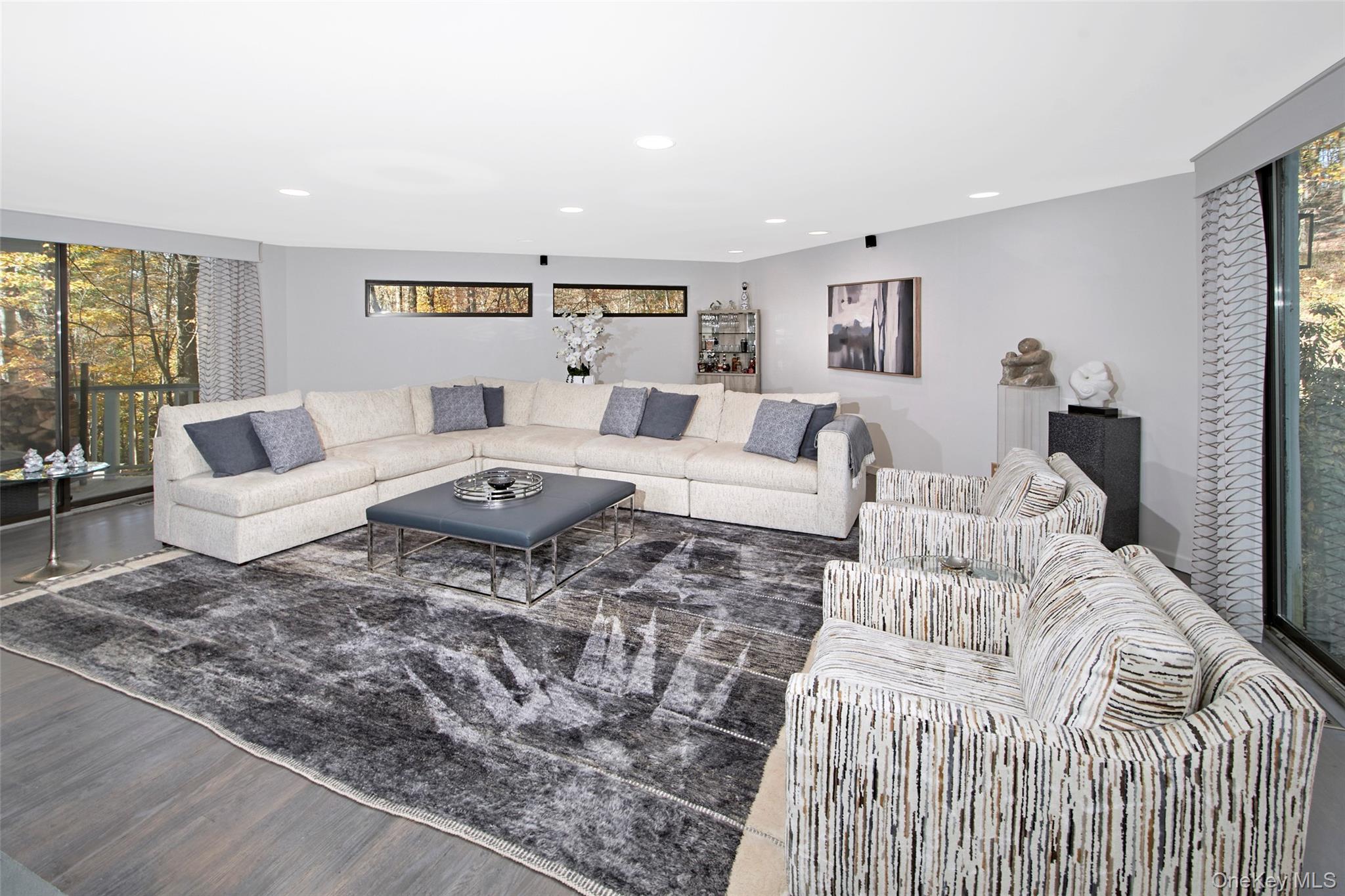 Chappaqua, New York 10514, United States, 5 Bedrooms Bedrooms, ,5 BathroomsBathrooms,Residential,Active,231804