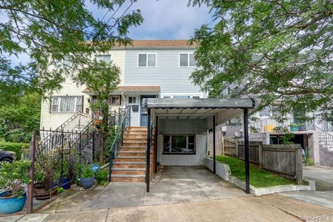 Photo of 12-67 Waterview Street St, Bayswater, NY 11691 (MLS # 927617)
