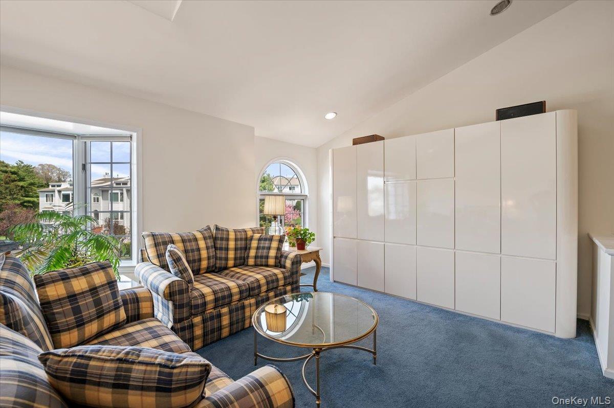 240-30B Oak Park Drive 31B