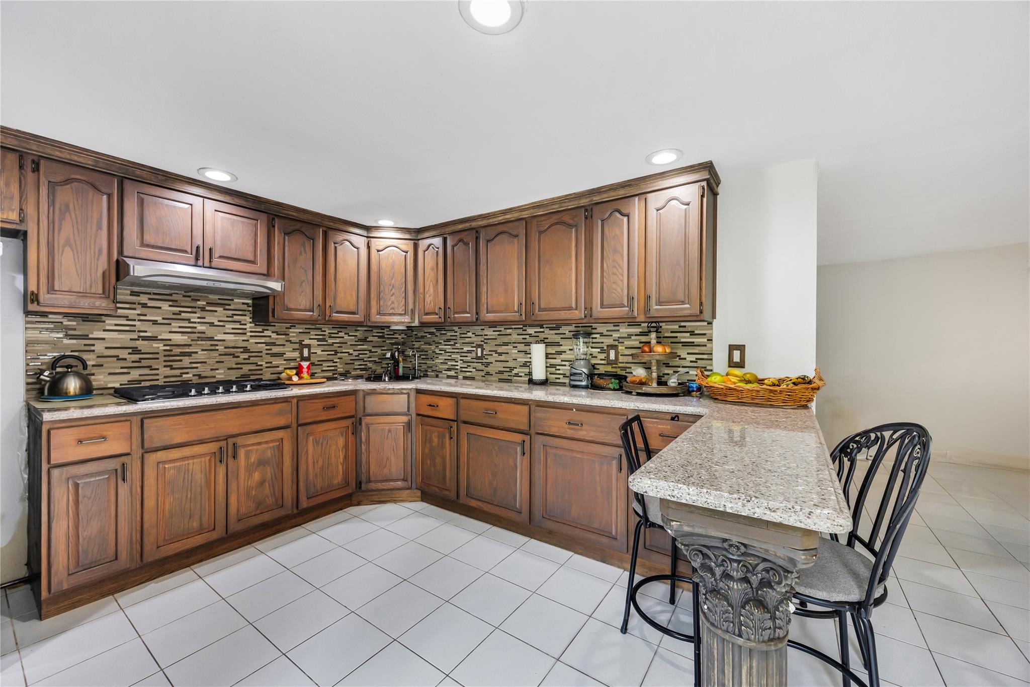 243 Sunflower Lane, Islandia, New York image 6
