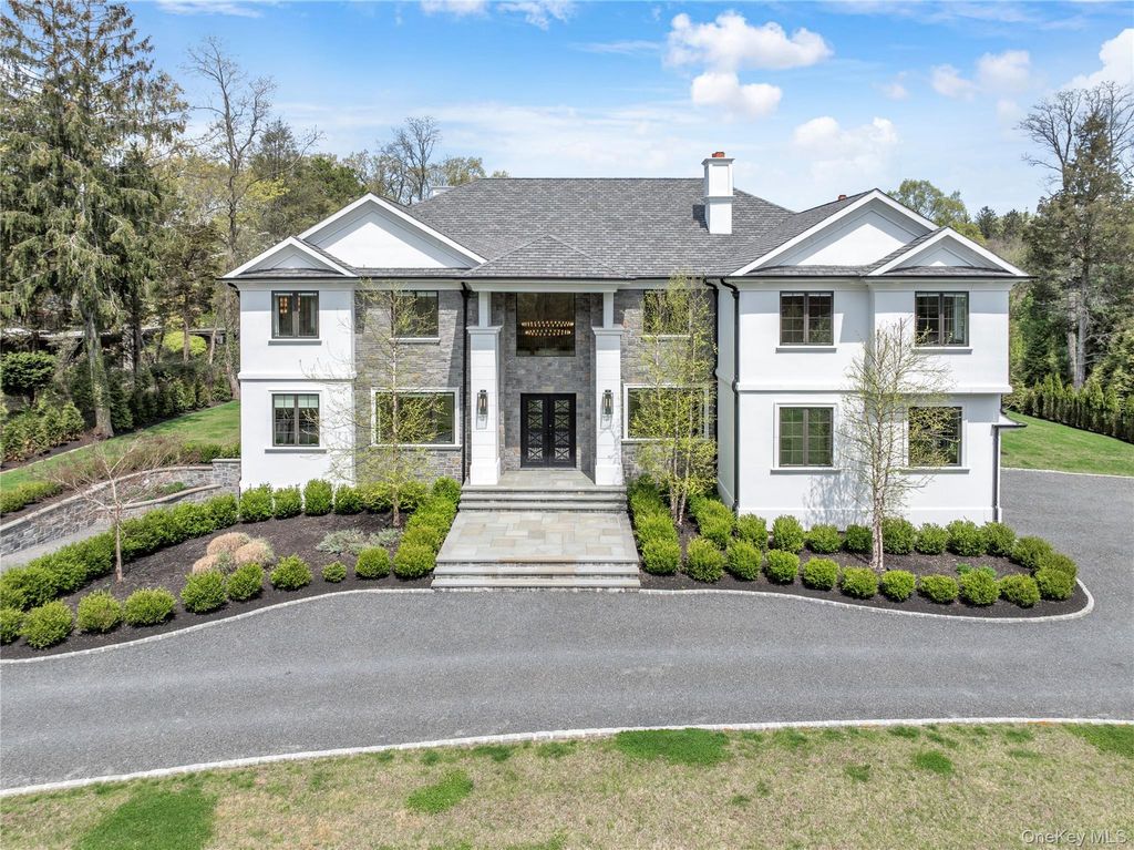 Photo of 5 Gerry Lane, Lloyd Neck, NY 11743 (MLS # 991296)