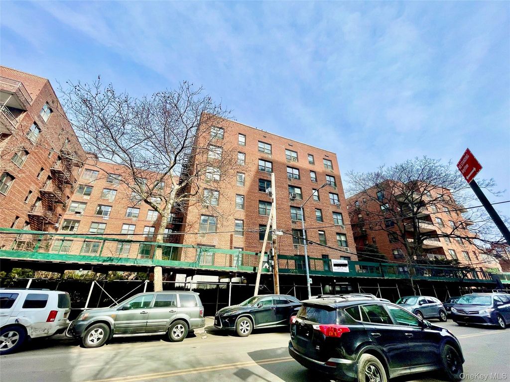 Photo of 138-15 Franklin Ave Ave #319, Flushing, NY 11355 (MLS # 968110)
