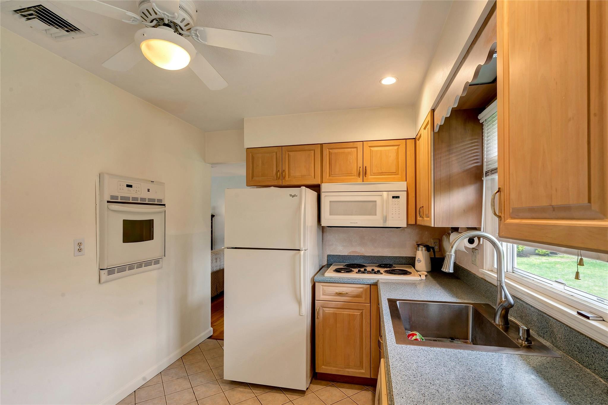 82 Lillian Road, Nesconset, New York image 10
