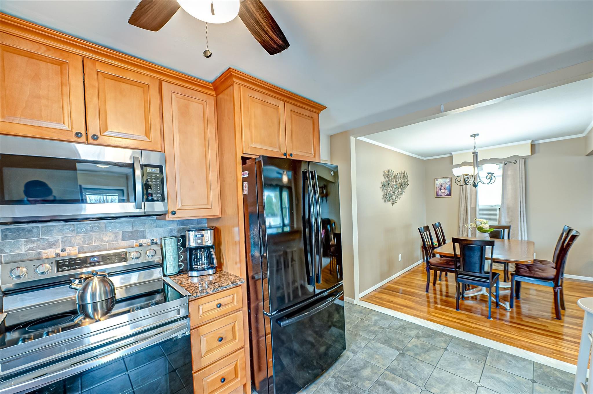 3889 Wilburne Avenue, Seaford, New York image 8