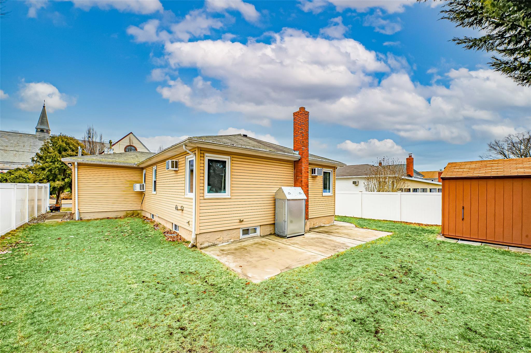 3889 Wilburne Avenue, Seaford, New York image 15