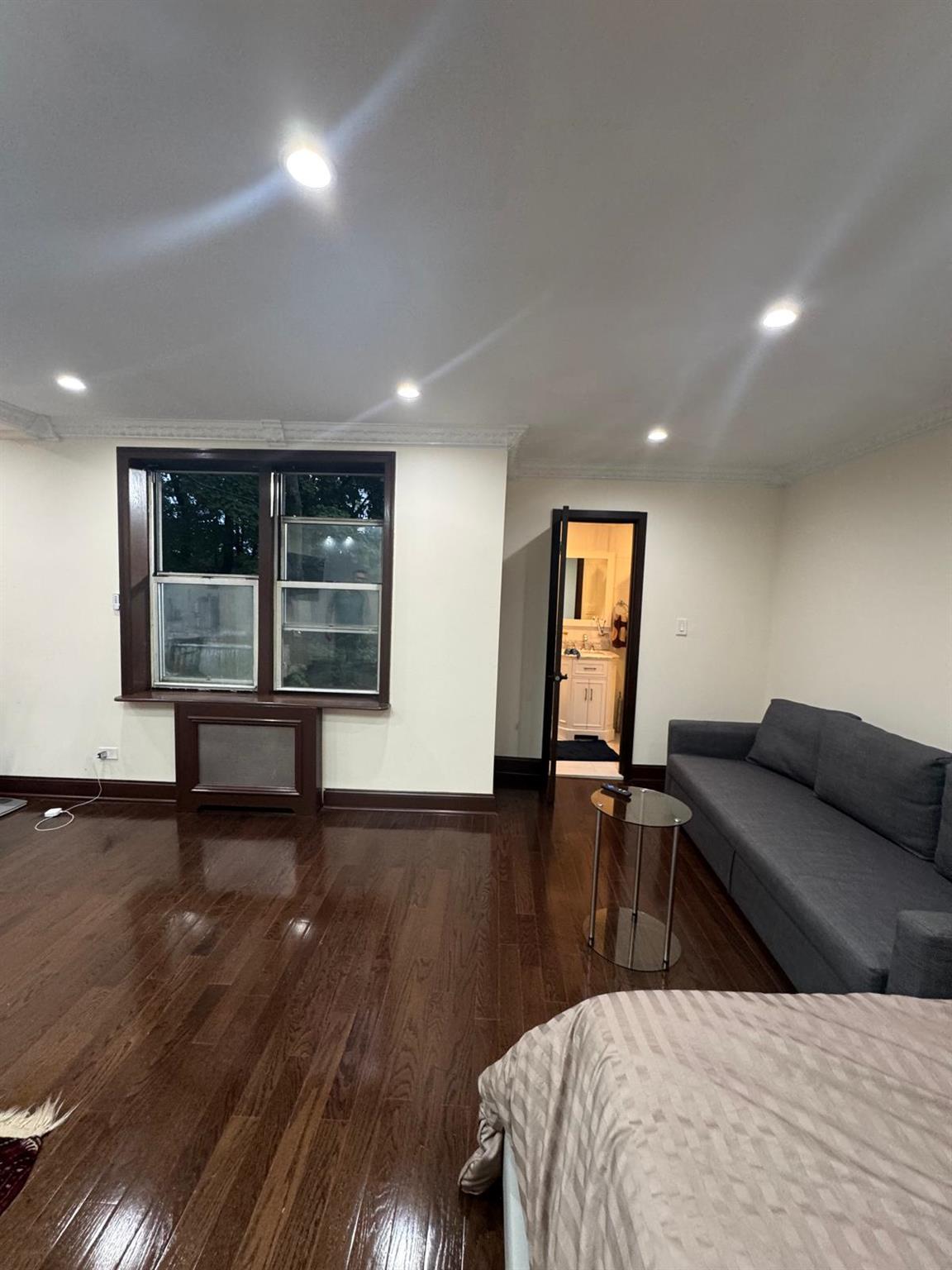 74-45 Yellowstone Boulevard #2A, Forest Hills, New York image 8