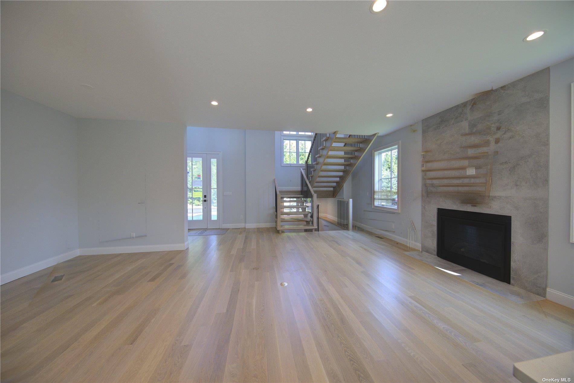 6 Crystal Mews Lane