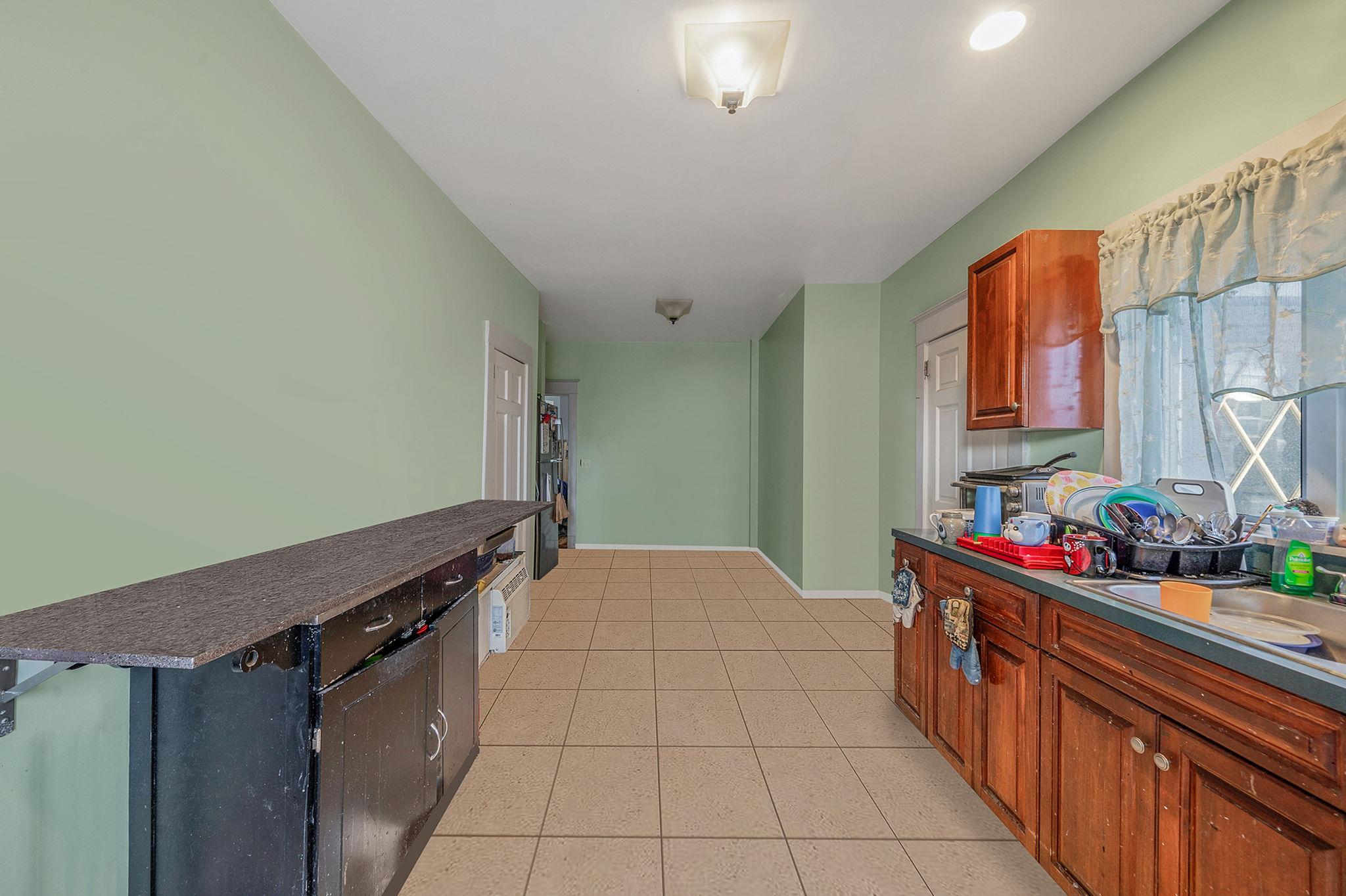 327 Ronkonkoma Avenue, Ronkonkoma, New York image 4