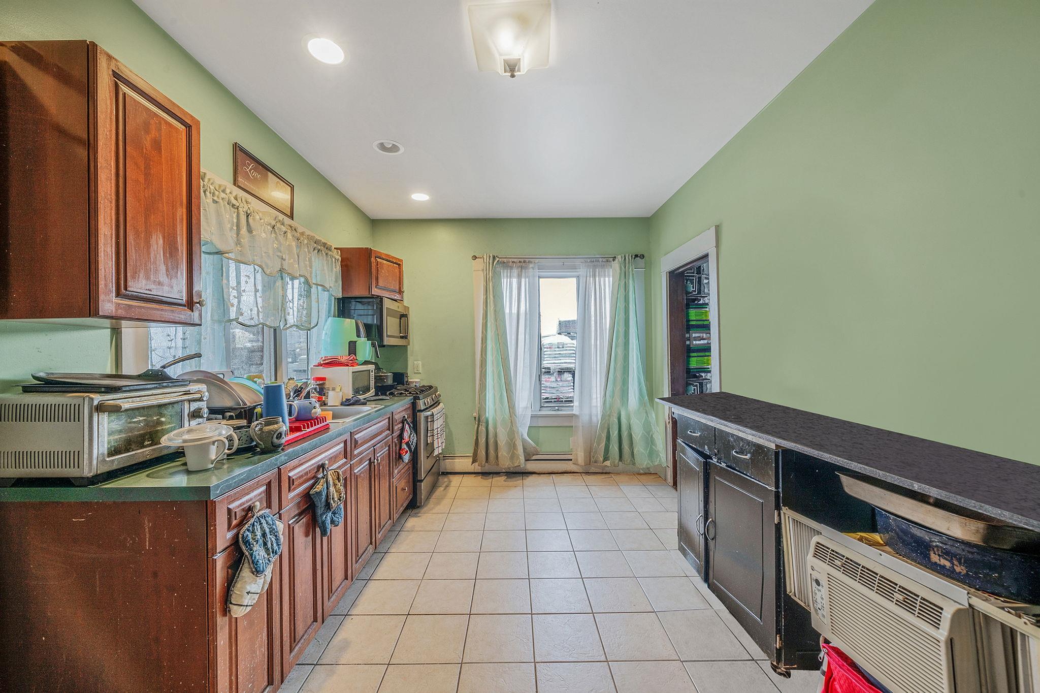 327 Ronkonkoma Avenue, Ronkonkoma, New York image 5