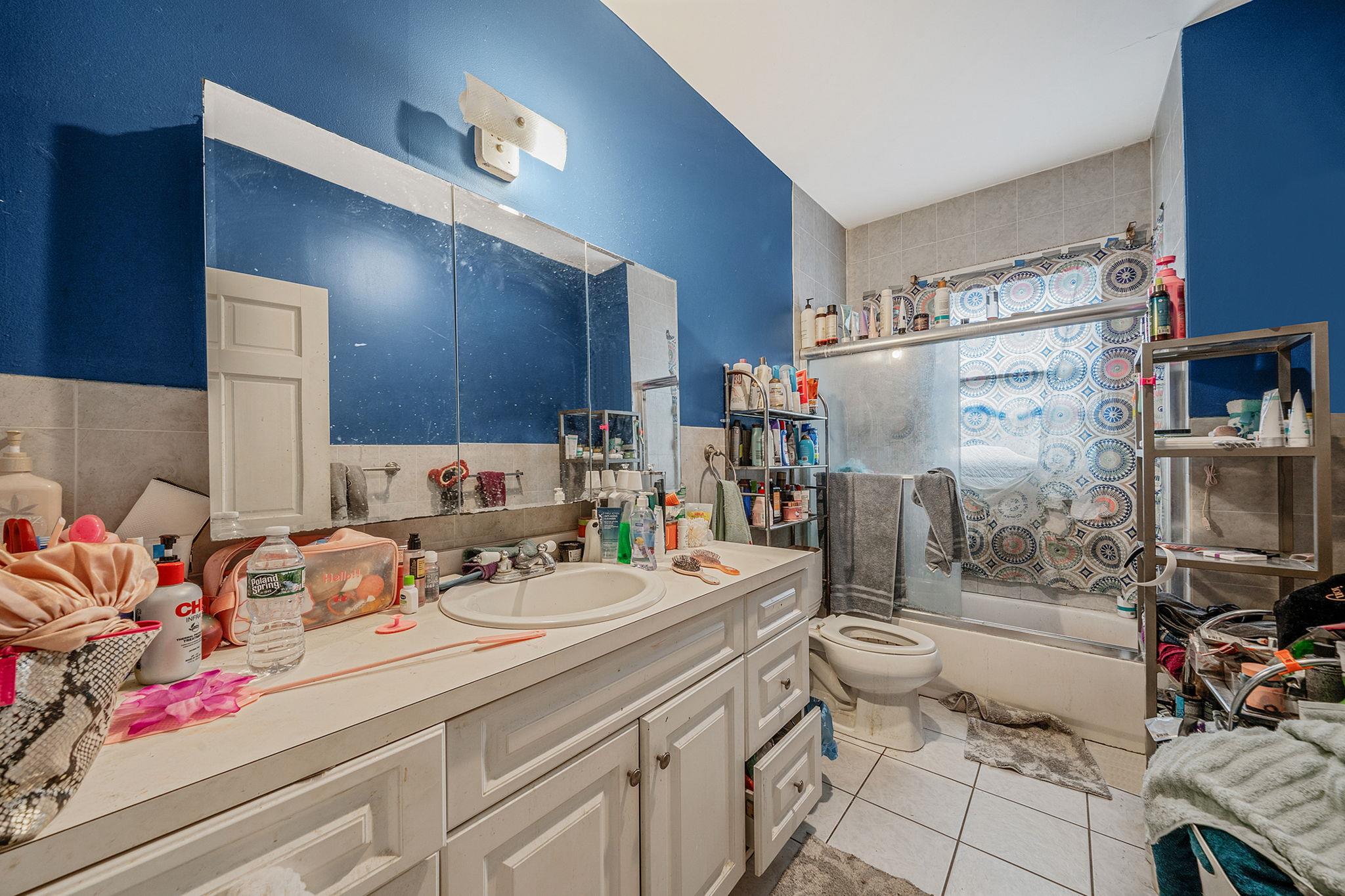 327 Ronkonkoma Avenue, Ronkonkoma, New York image 7