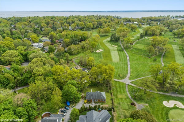 37 OLD POST LN, MAMARONECK, NY 10543 - Image 2f1aede800aacbba053ca7b453171de7/1294216081