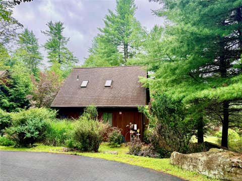 Homes For Sale - 2 Water Lilly Lane<br/> Sullivan County, Monticello, NY 12701