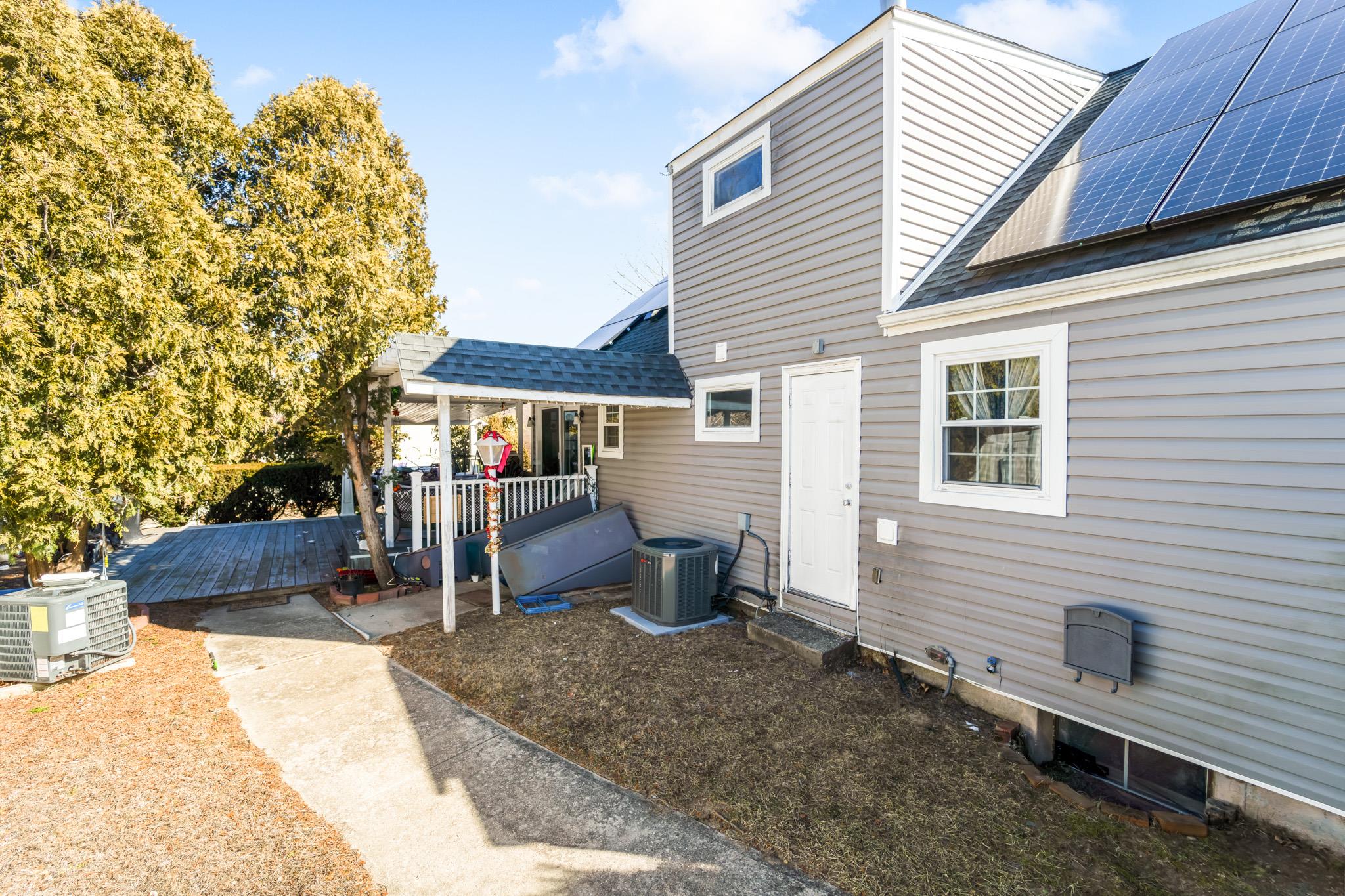 326 Randall Road, Ridge, New York image 22