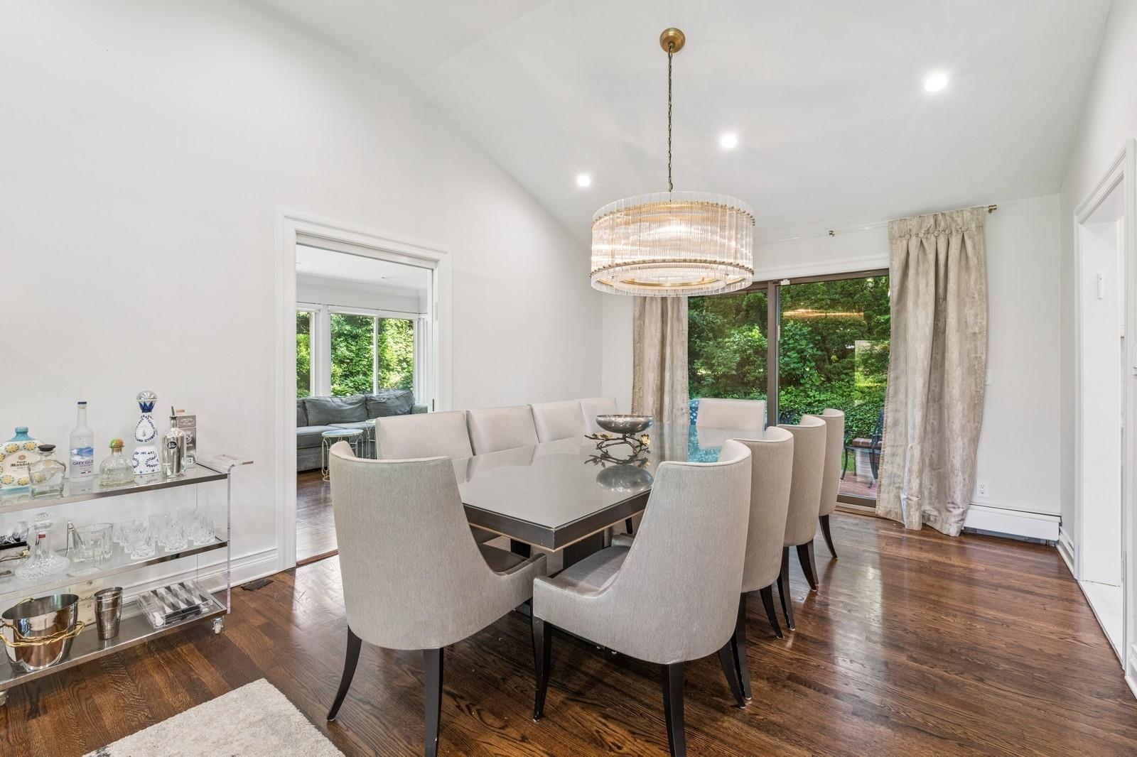 18 Woodcrest Road
