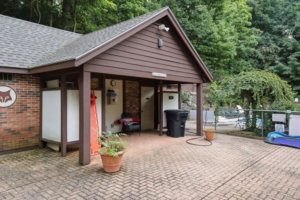 Photo of 10 Foxwood Circle, Mount Kisco, NY 10549 (MLS # 1057797)