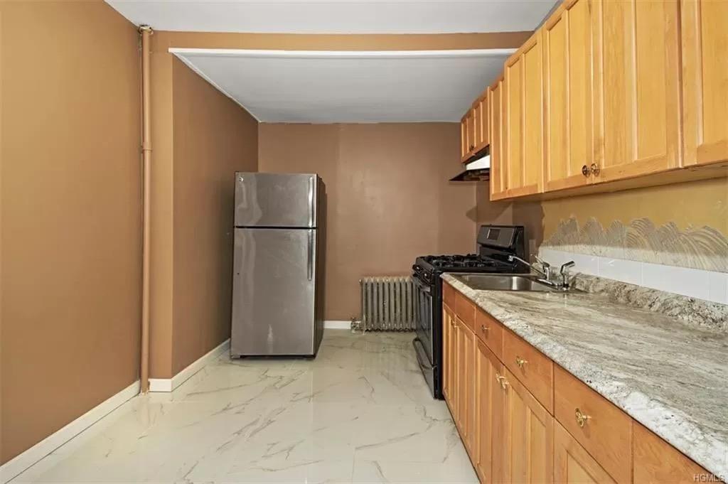 4565 Matilda Avenue, Bronx, New York image 5