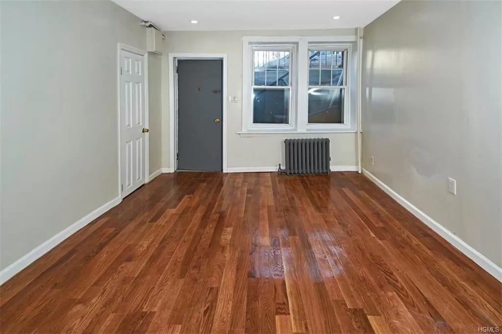 4565 Matilda Avenue, Bronx, New York image 4