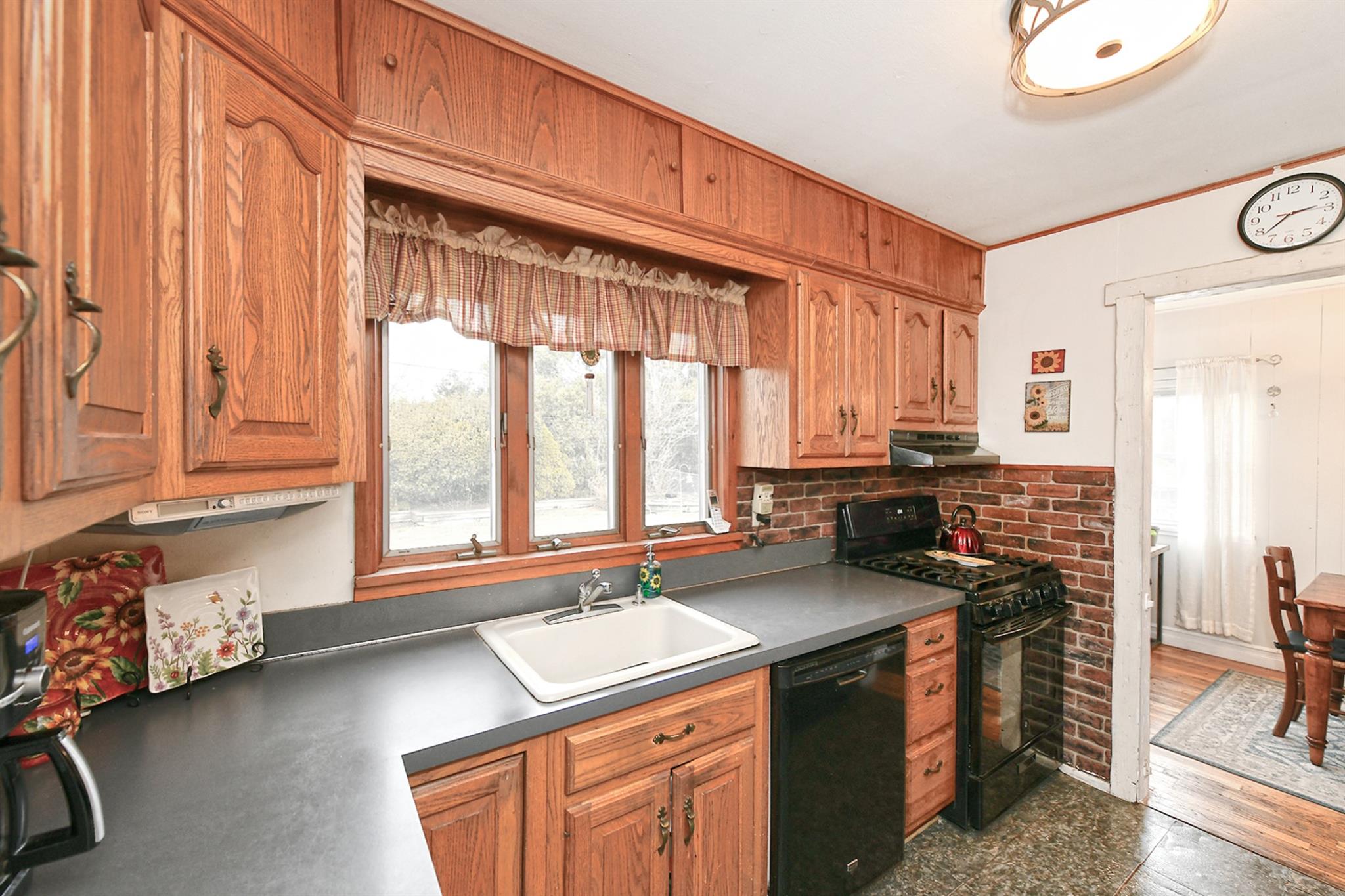 4 Jamaica Avenue, Oyster Bay, New York image 13