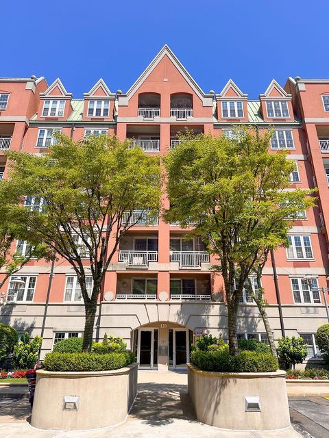 120 Oceana Drive W 4B Brooklyn NY 11235