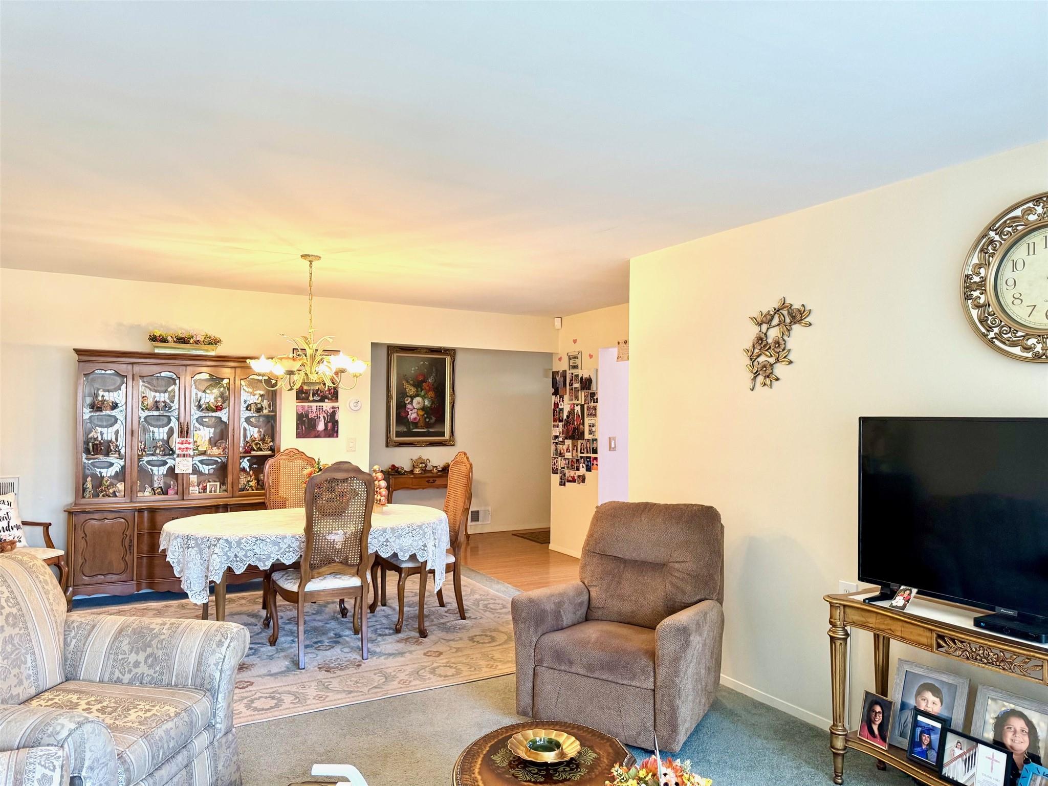 11 Theodore Drive, Coram, New York image 7
