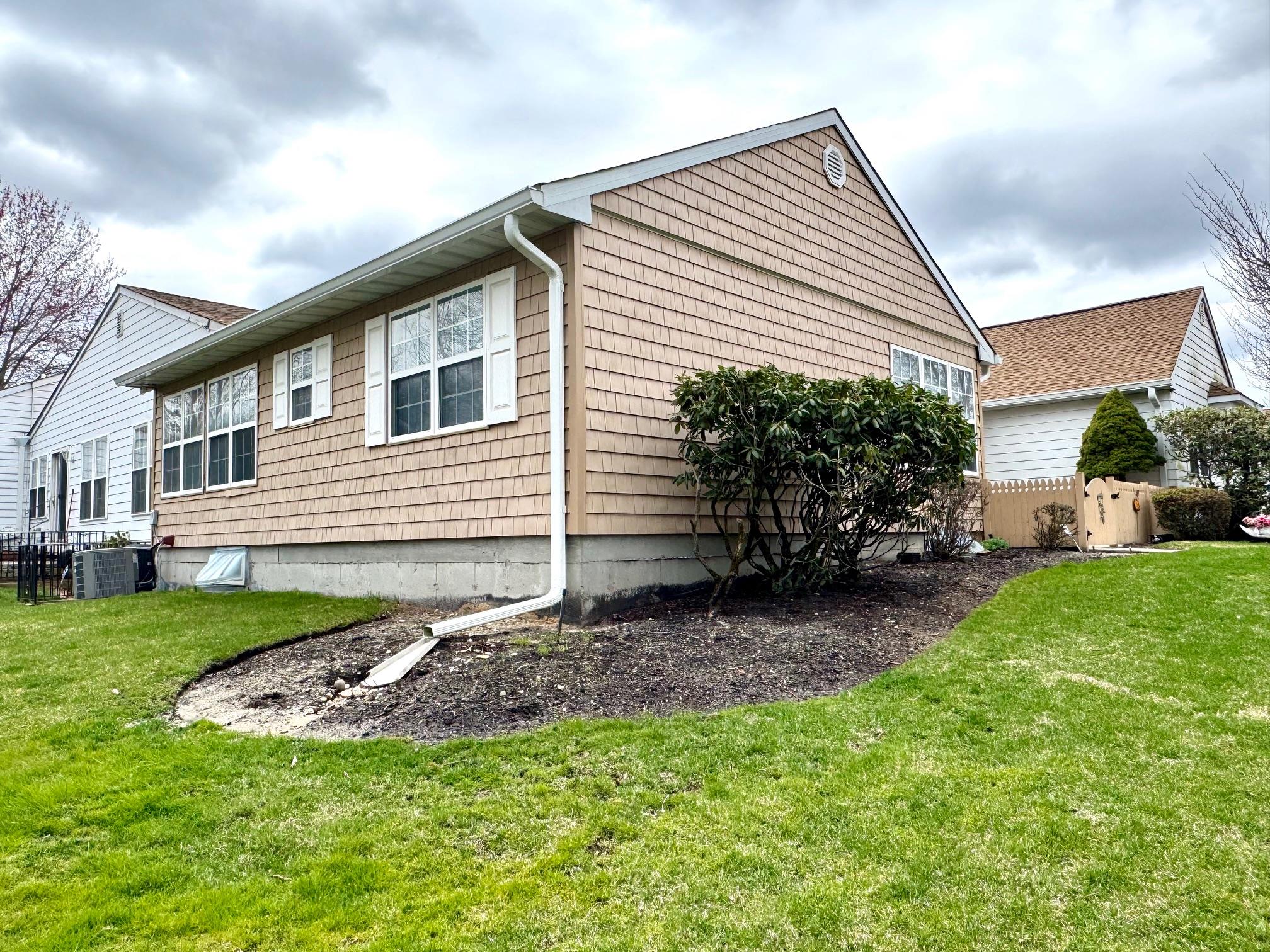 11 Theodore Drive, Coram, New York image 2