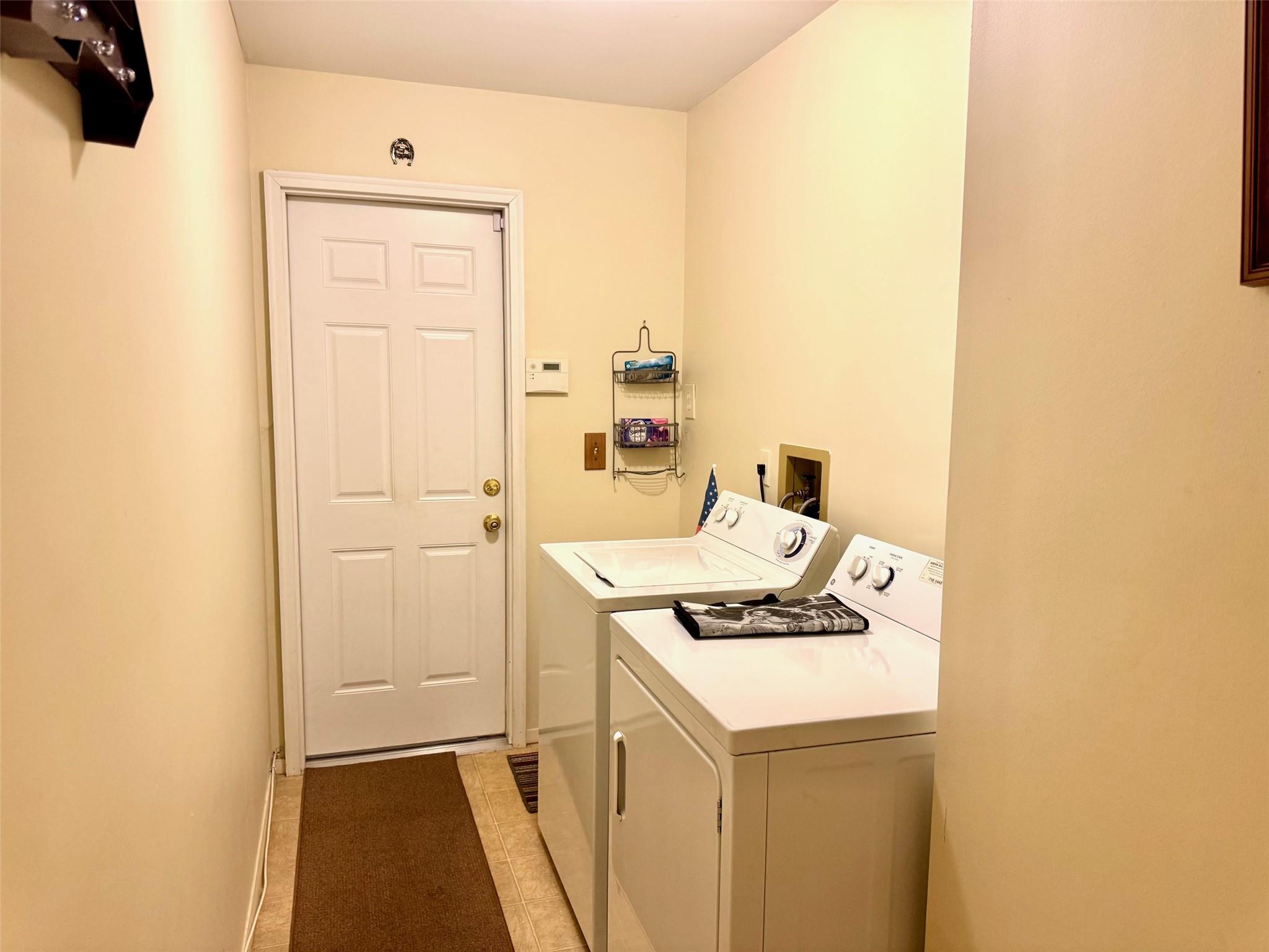 11 Theodore Drive, Coram, New York image 14