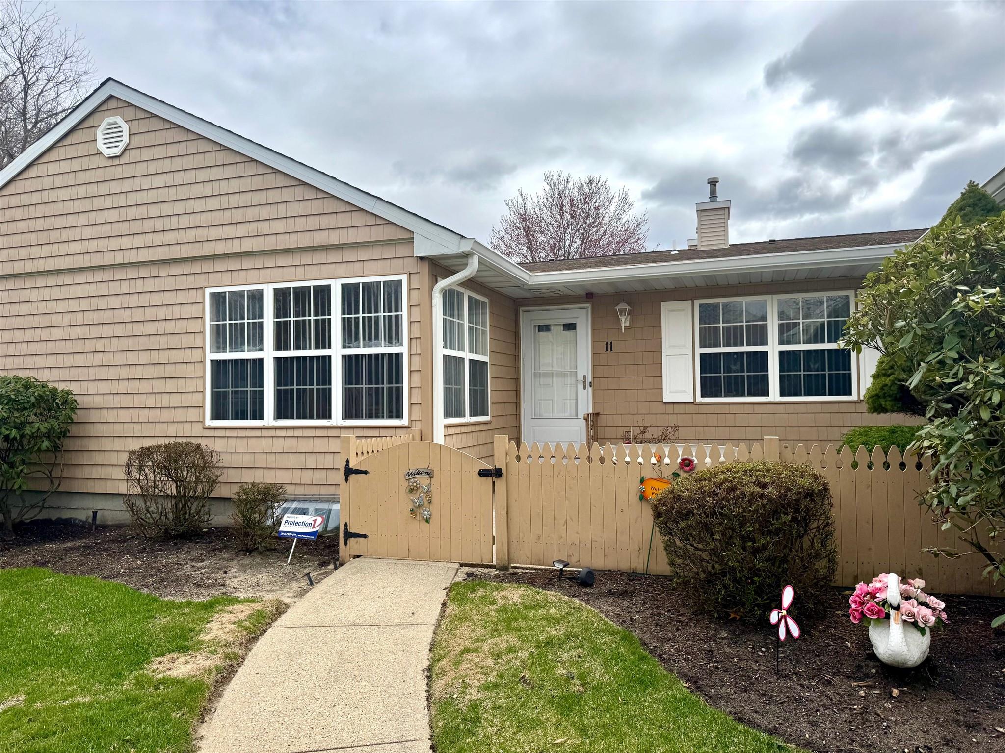 11 Theodore Drive, Coram, New York image 1
