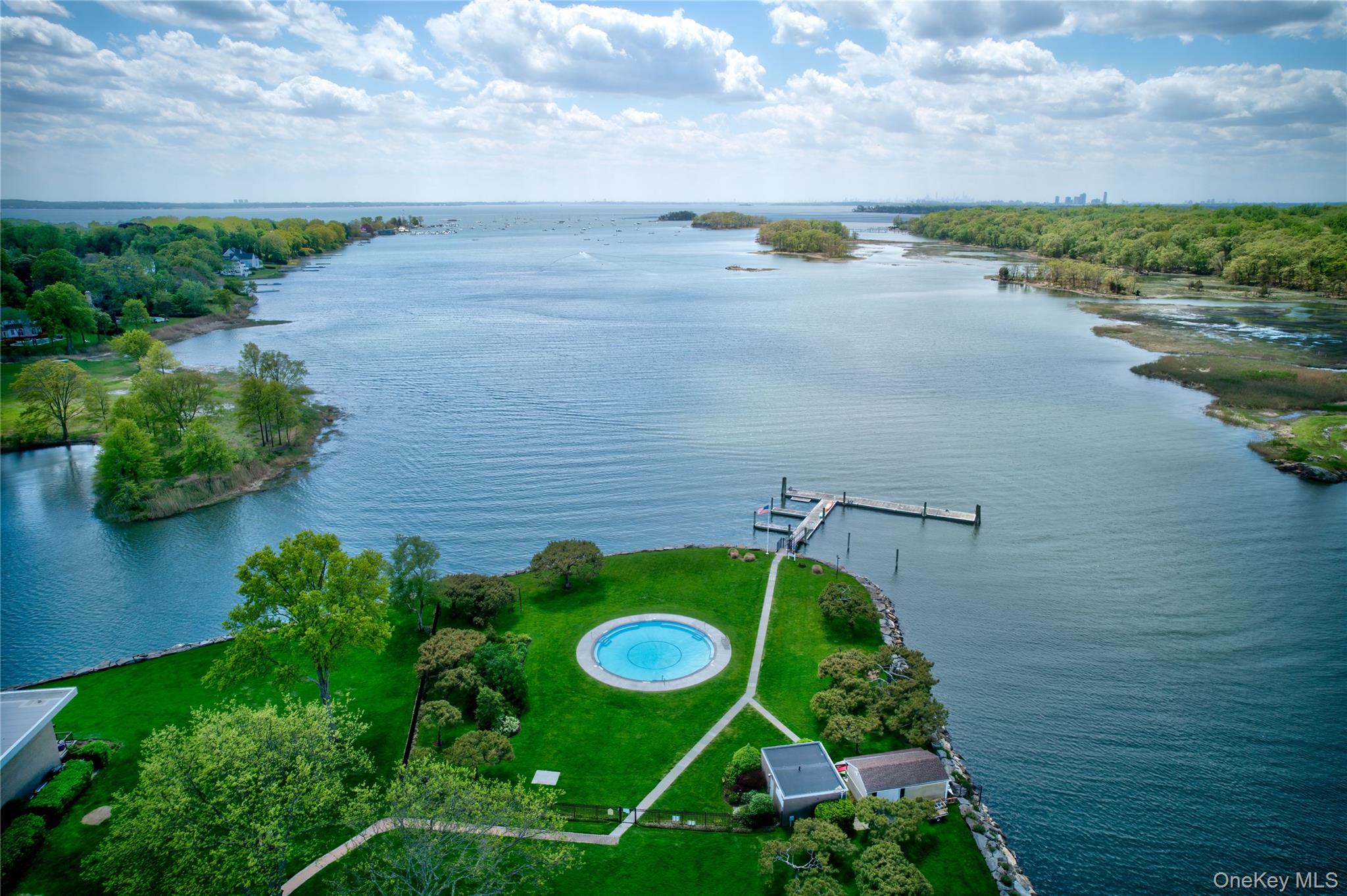 720 MILTON Road South - 3B