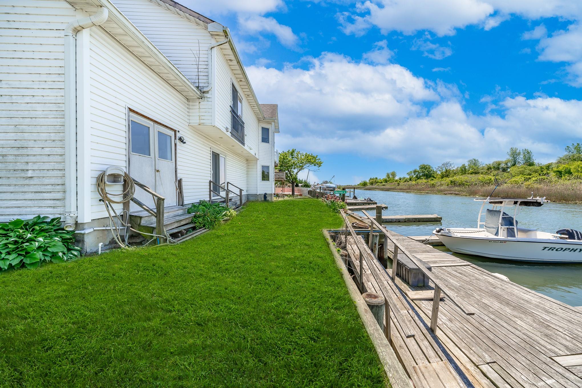 2874 Shore Road, Seaford, New York image 6