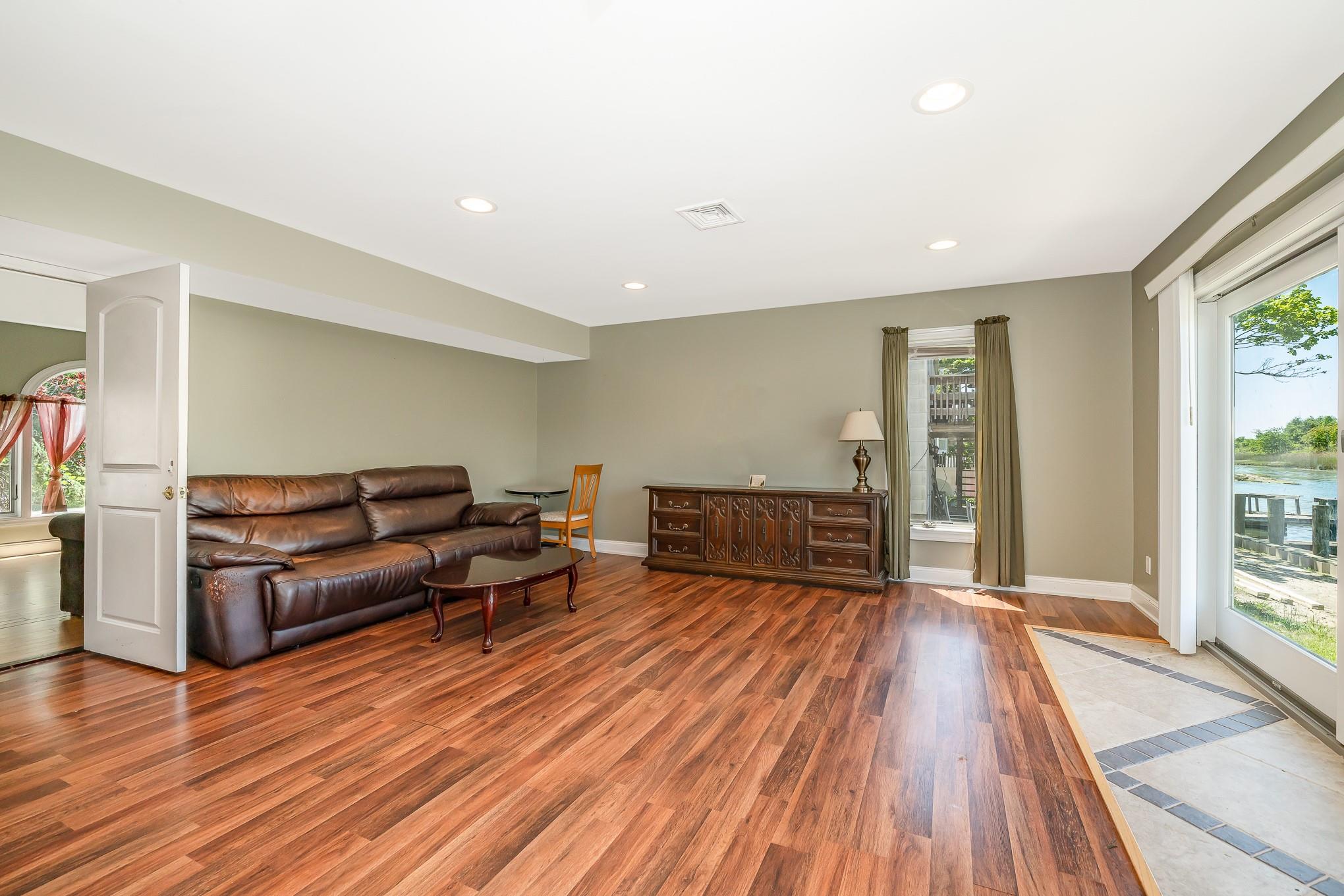 2874 Shore Road, Seaford, New York image 10