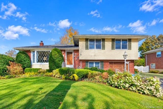 Photo of 7 Goldfield Street, Melville, NY 11747 (MLS # 1067262)