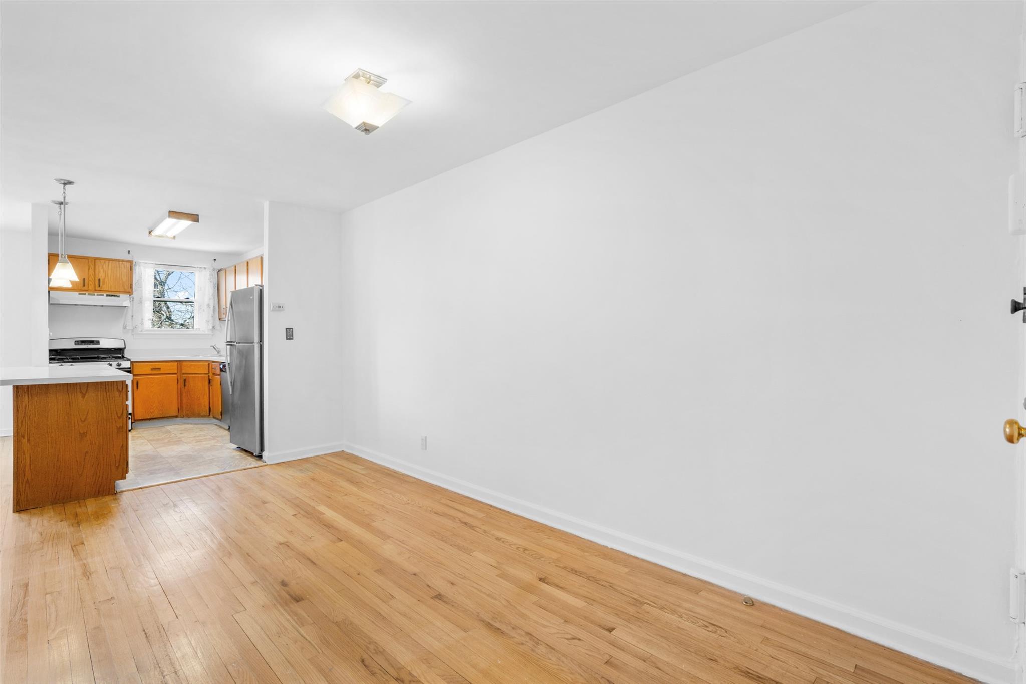 120 Lawn Terrace #2G, Mamaroneck, New York image 5