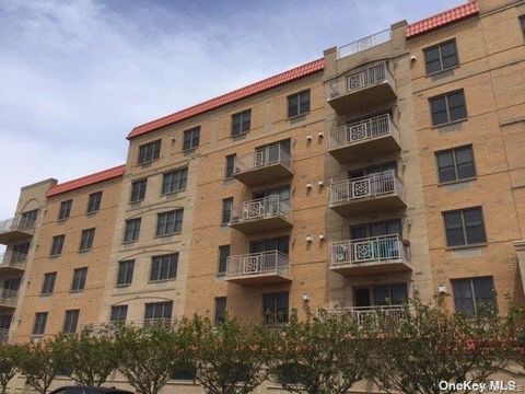 Apartment For Rent - 125 E Broadway #507<br/> Long Beach, NY 11561