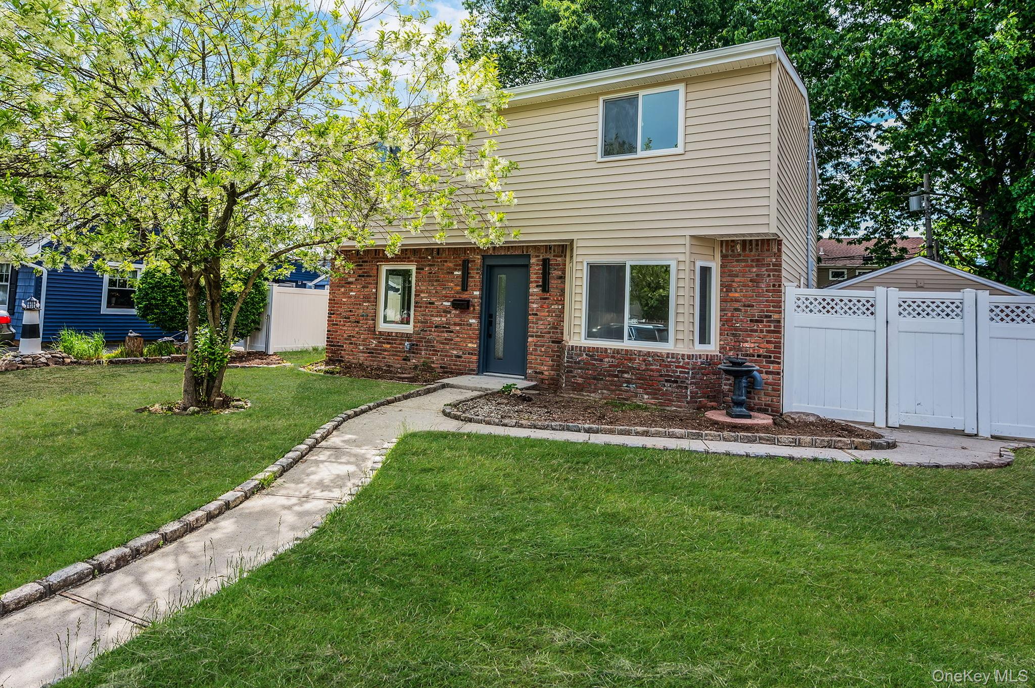 40 Buttercup Lane