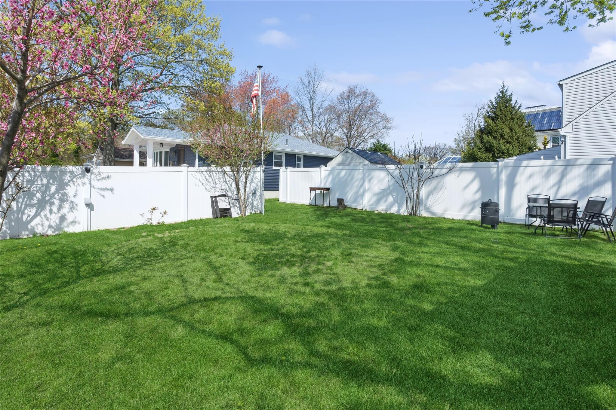 1663 John Street, Merrick, New York image 36