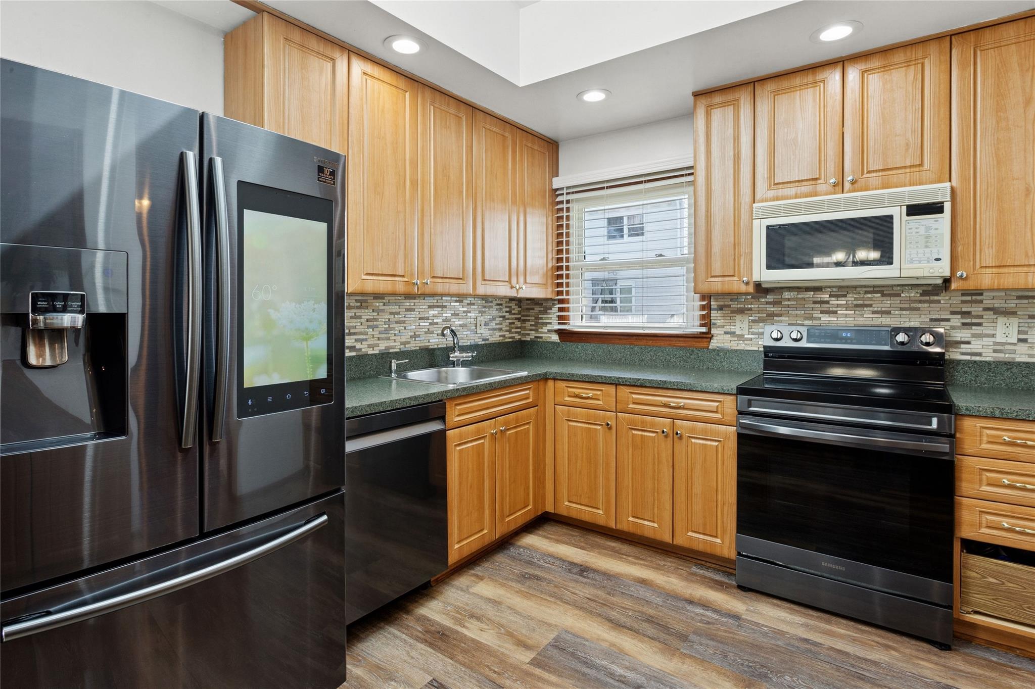 1663 John Street, Merrick, New York image 15